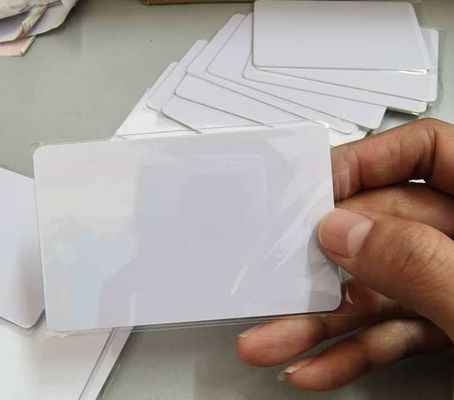 Белые пустые чернильные печатные ПВК-карты Cr 80 0,4 мм 0,5 мм для производства карт