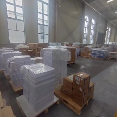 Толщина диапазона 0,12-0,76 мм ПВХ основной лист офсетной печати на пластмассе для всей серии производства офсетных принтеров