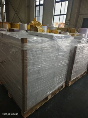 0.12-0.76 мм Толщина Маттные обе стороны ПВХ-корневой лист с точкой виката 77 + 2 °C для офсетной и шелковой печати